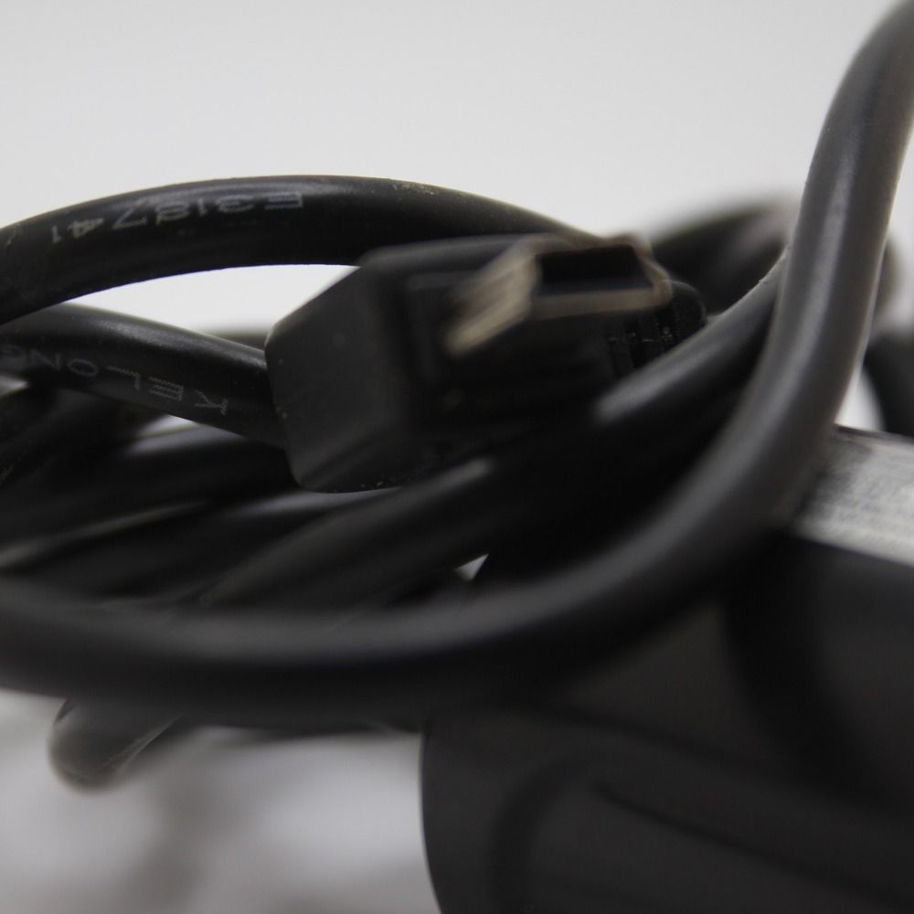 Mini USB Car Charger‎ Power Adapter - Picture 2 of 3